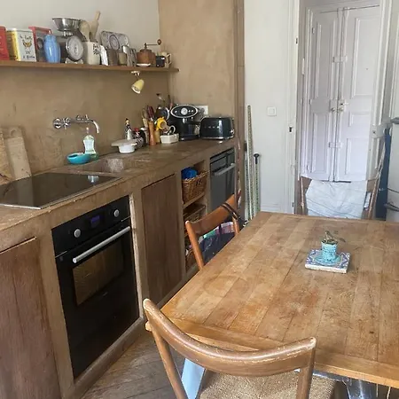 Апартаменты Appartement Spacieux Centre De Paris